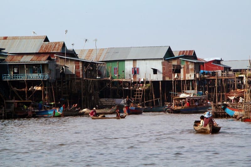 Floating Fishing Village in Cambodia - Migrant Muse(1)