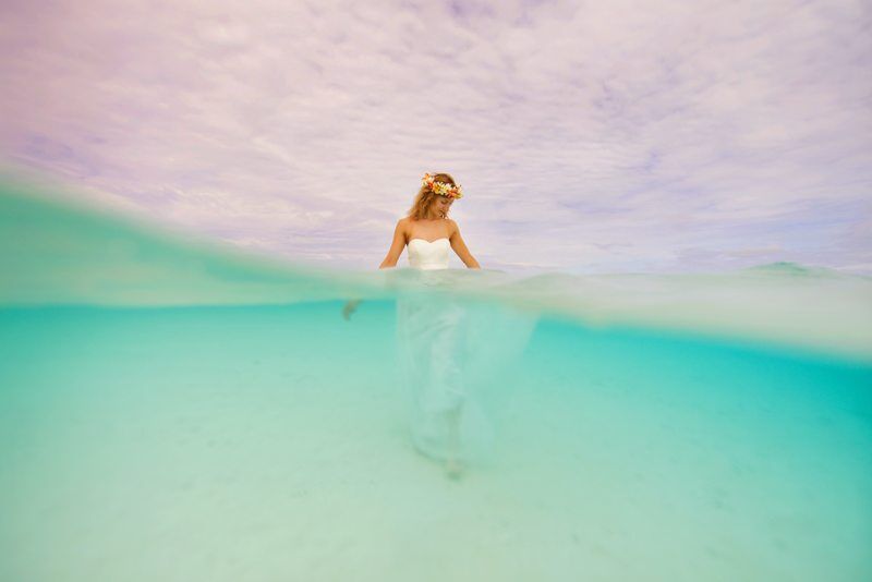 Underwater bride - The World from The Water - The Wandering Lens www.thewanderinglens.com