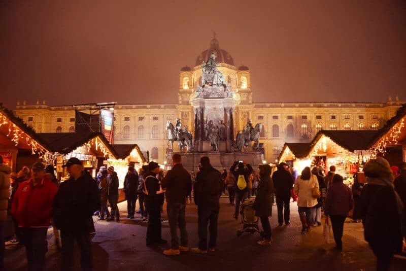 Christmas Markets by The Wandering Lens www.thewanderinglens.com