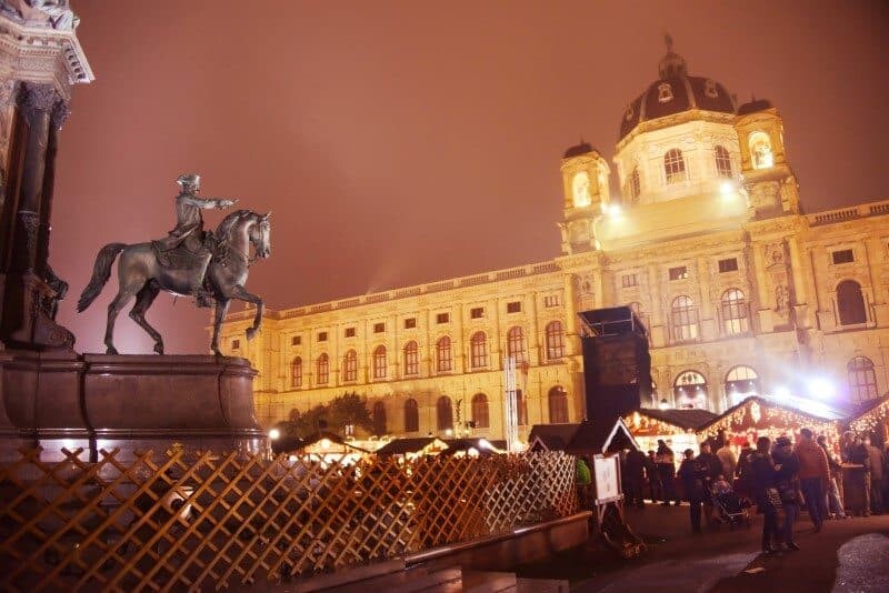 Christmas Markets by The Wandering Lens www.thewanderinglens.com