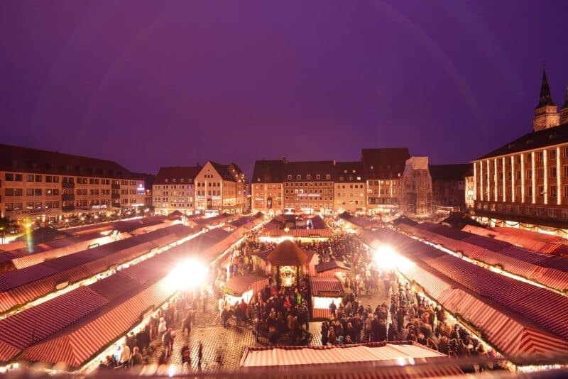 Christmas Markets by The Wandering Lens www.thewanderinglens.com