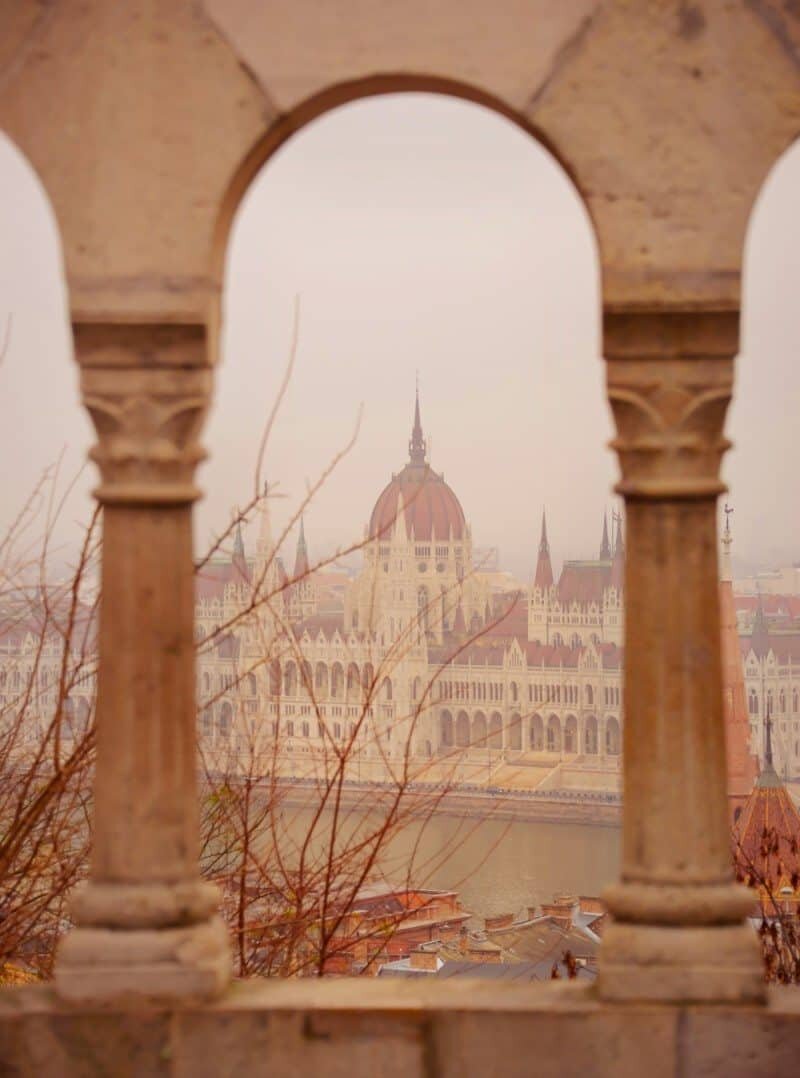 Budapest Photography Locations by The Wandering Lens www.thewanderinglens.com