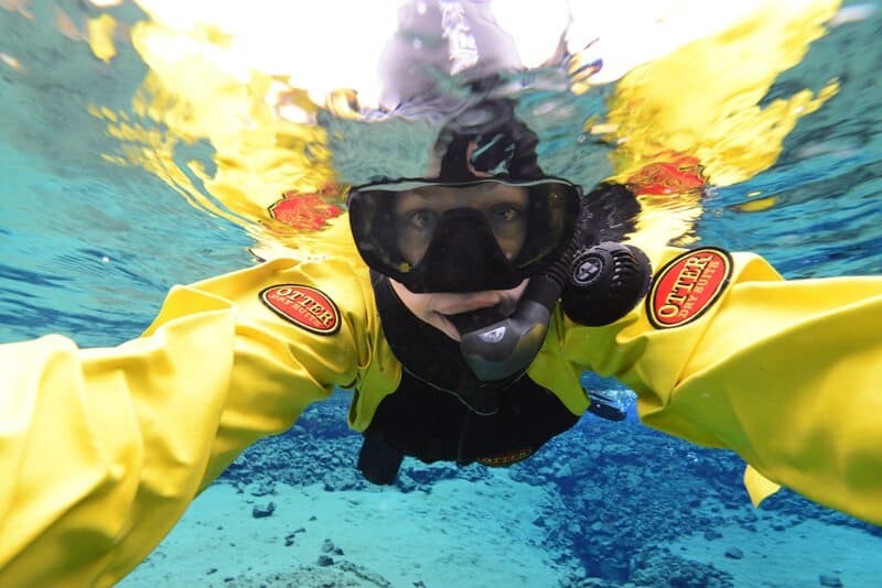 Snorkelling in Silfra Iceland between continents by The Wandering Lens www.thewanderinglens.com