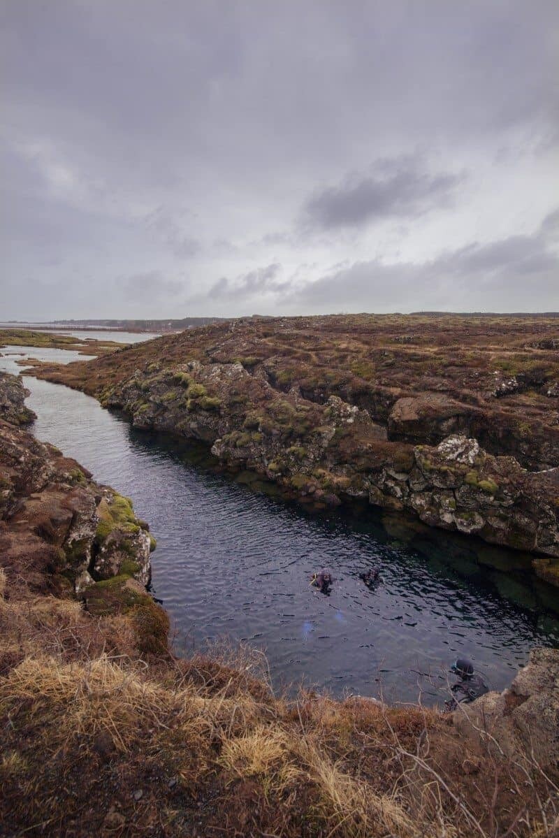 Snorkelling Silfra in Iceland between continents by The Wandering Lens www.thewanderinglens.com