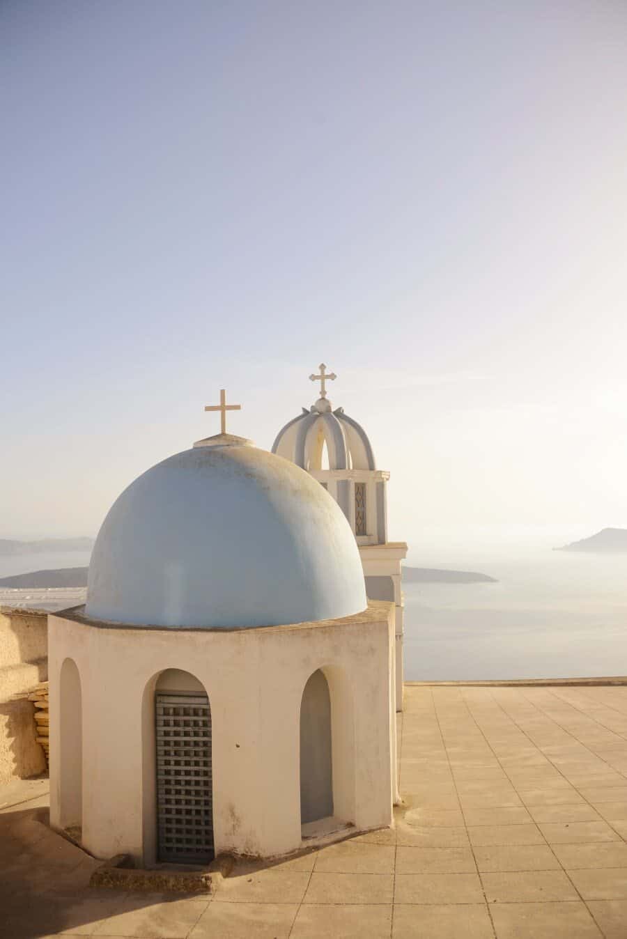 Santorini Photo Locations by The Wandering Lens www.thewanderinglens.com