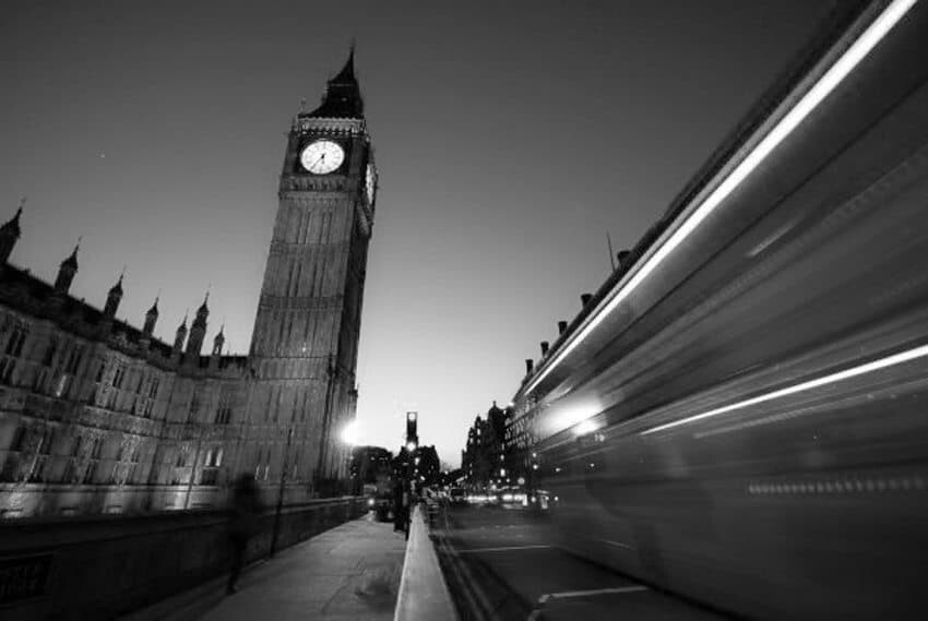 Big Ben and a London Bus photographed on Westminster Bridge.