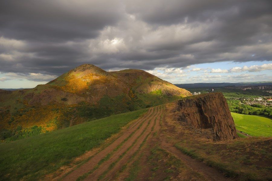 Edinburgh Photography Locations, a destination guide by The Wandering Lens photographer Lisa Michele Burns