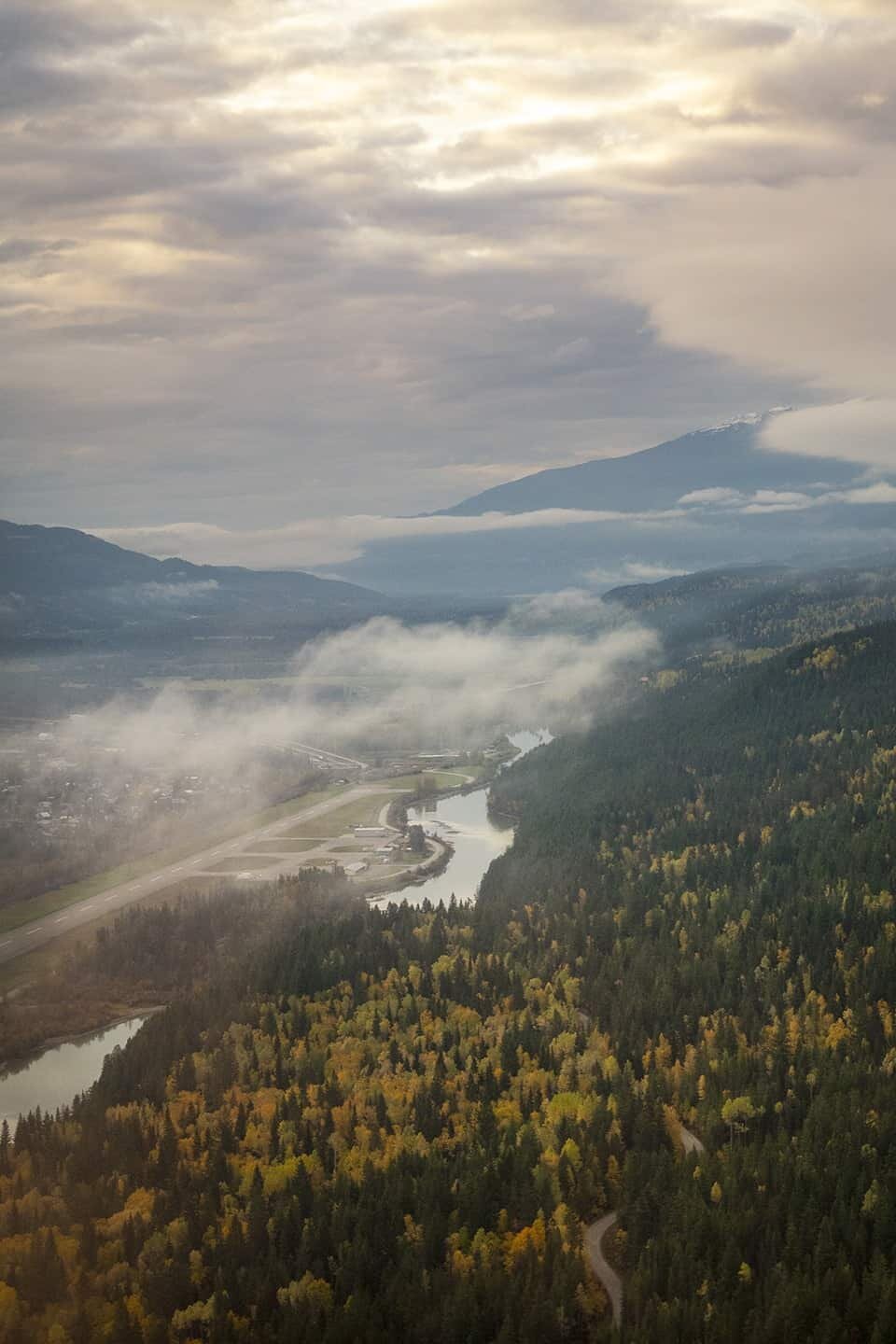 Golden, British Columbia - A Travel guide for photographers to the Kootenay Rockies of Canada.