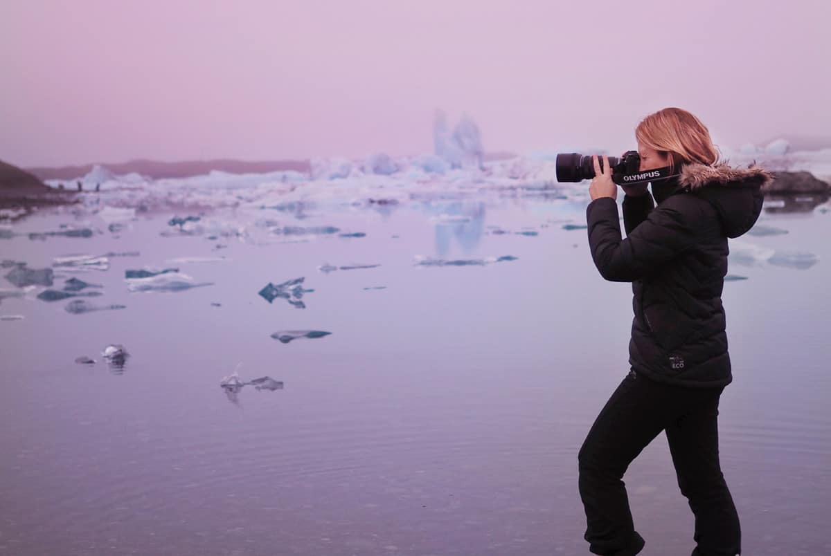 Traveling photojournalist jobs